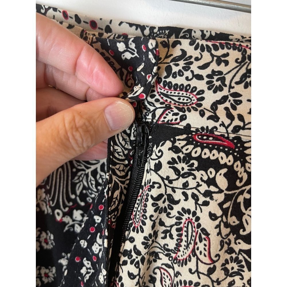 Topshop‎ Black And White Mixed Media Patchwork Printed Boho Shorts Size 0 - Picture 8 of 8